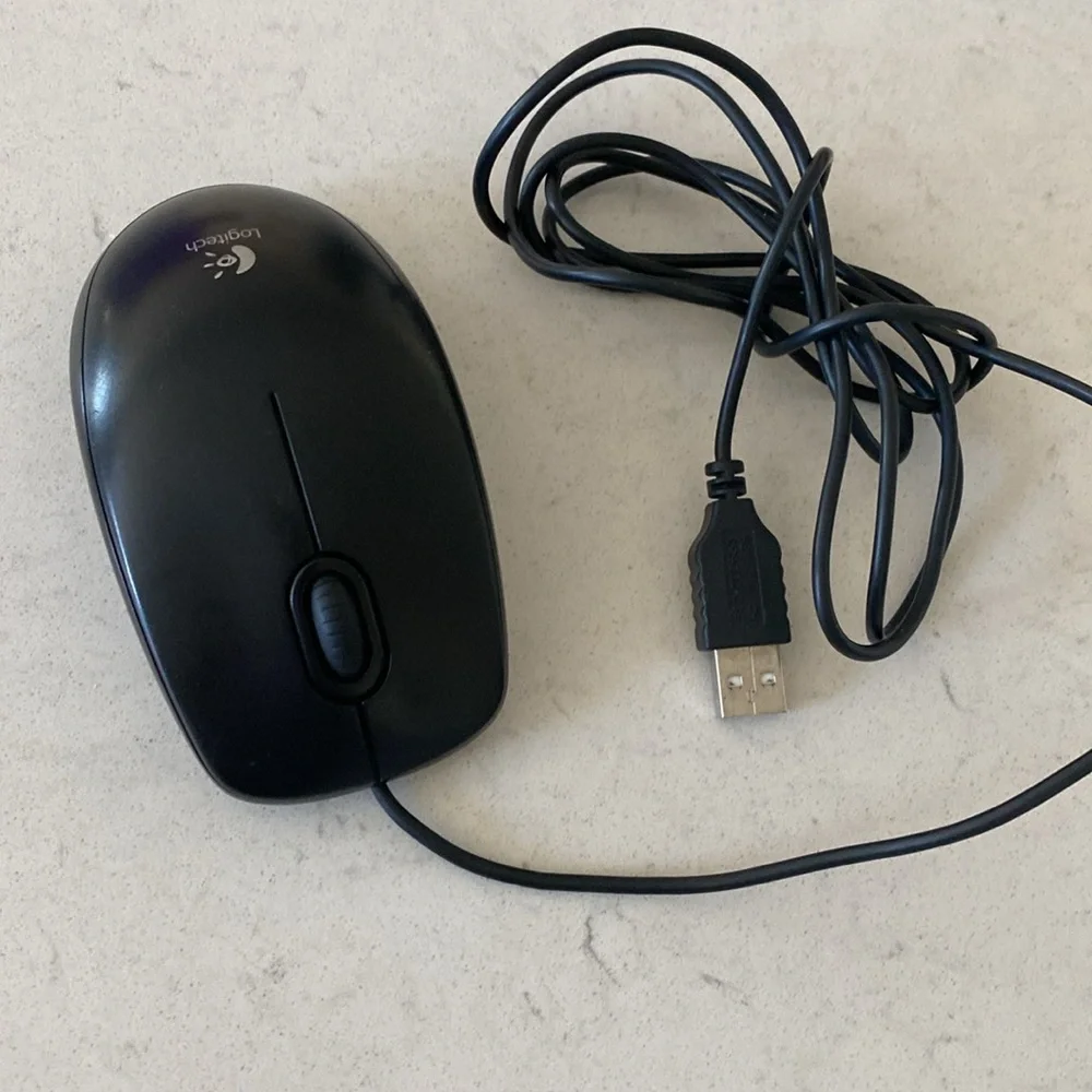 Logitech Wired Optical USB Computer Mouse Black M-U0026 3 Button Scroll Wheel